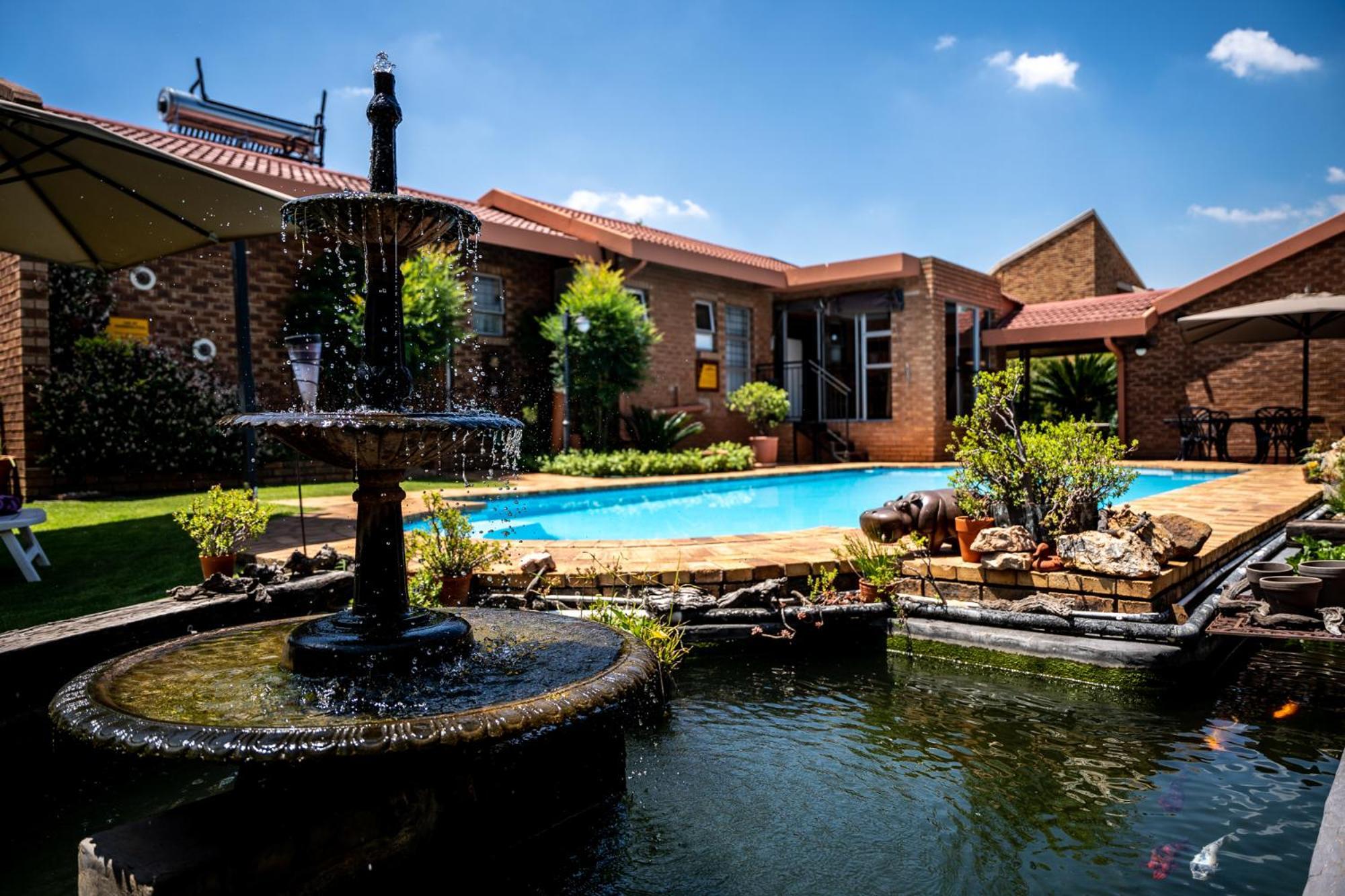 Asante Guest House Vanderbijlpark Extérieur photo