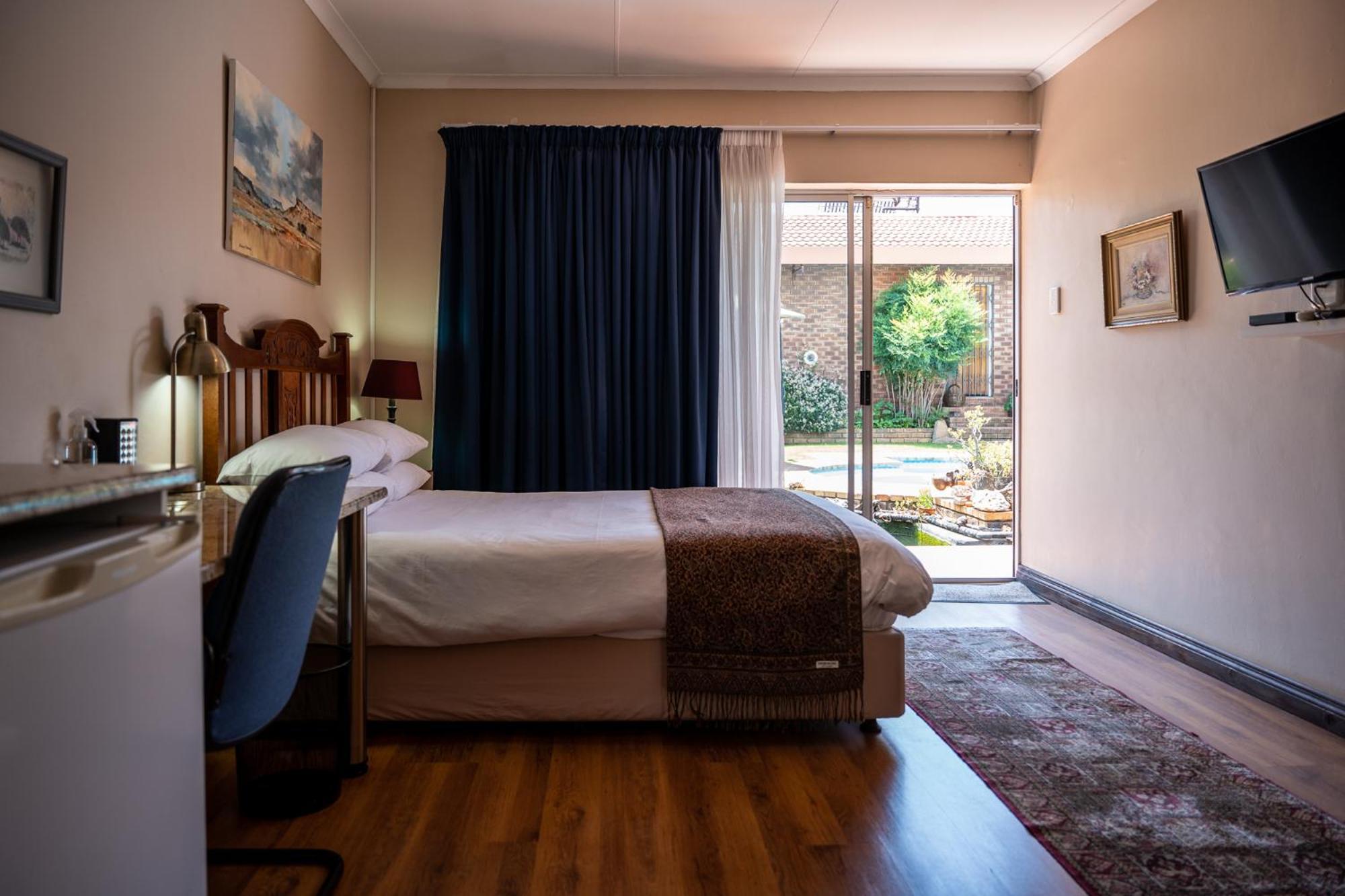 Asante Guest House Vanderbijlpark Extérieur photo