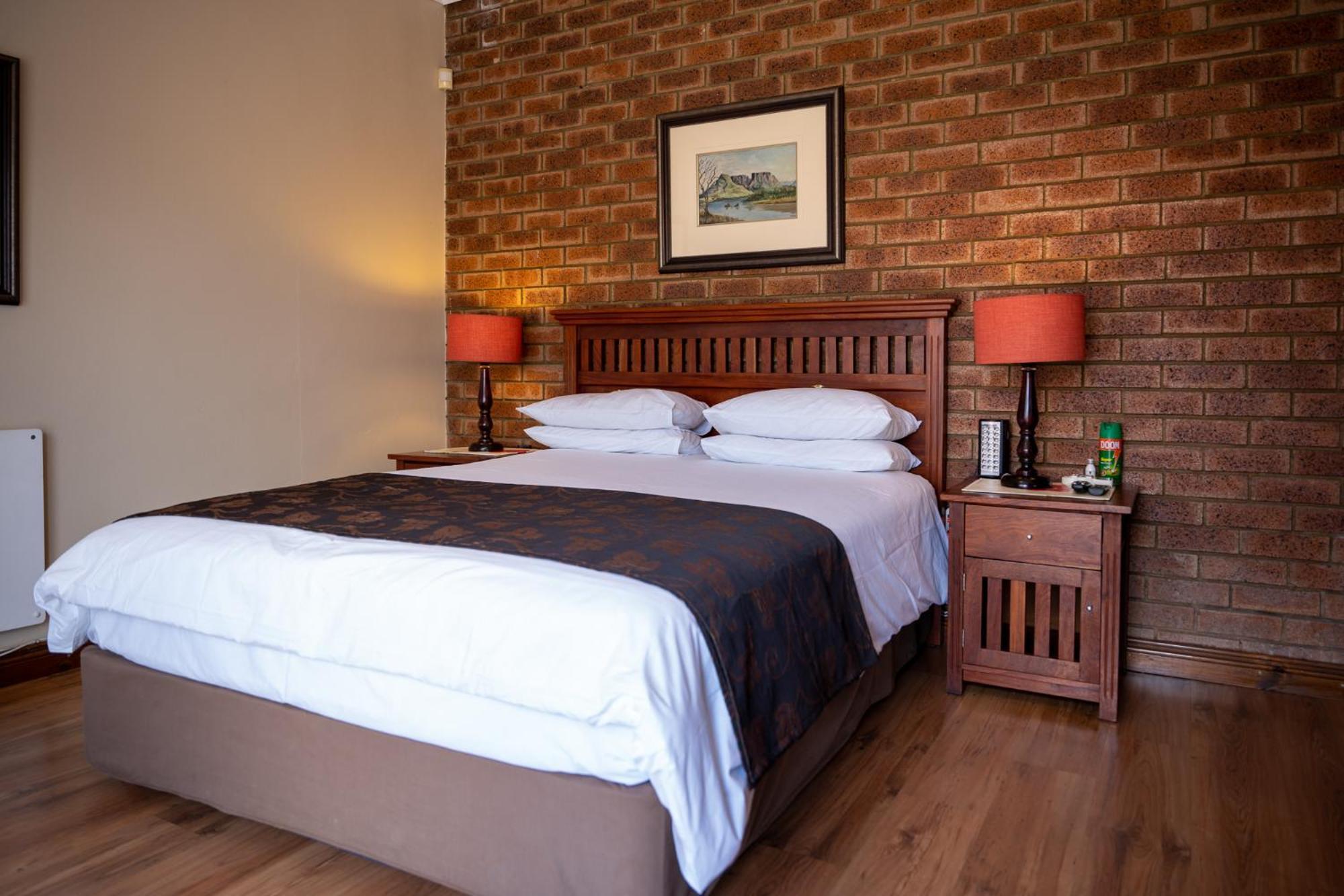Asante Guest House Vanderbijlpark Extérieur photo