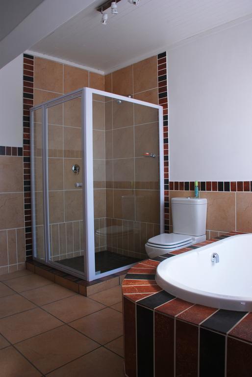 Asante Guest House Vanderbijlpark Extérieur photo
