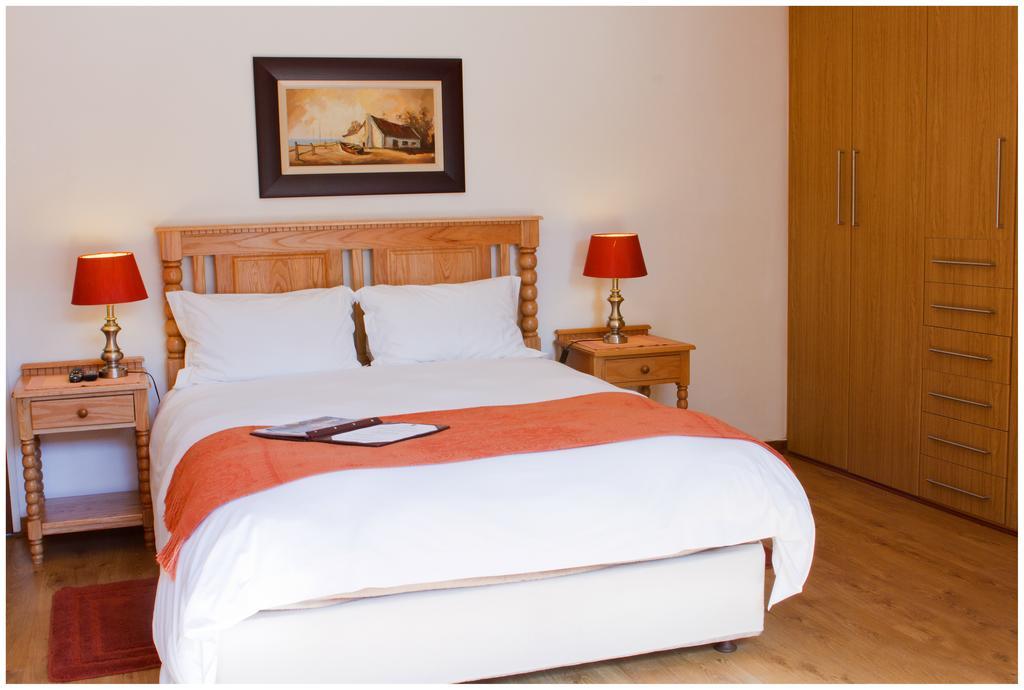 Asante Guest House Vanderbijlpark Extérieur photo