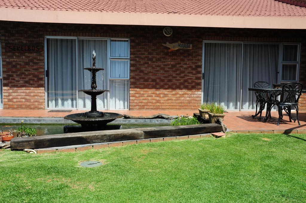 Asante Guest House Vanderbijlpark Extérieur photo