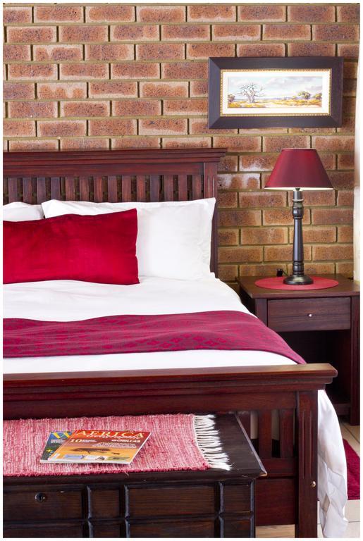 Asante Guest House Vanderbijlpark Extérieur photo